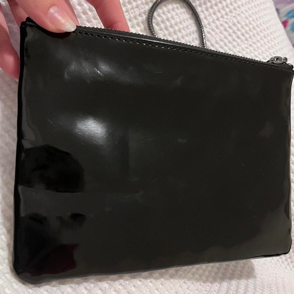Black Mimco patent leather wristlet purse 🖤 - Picture 4 of 4